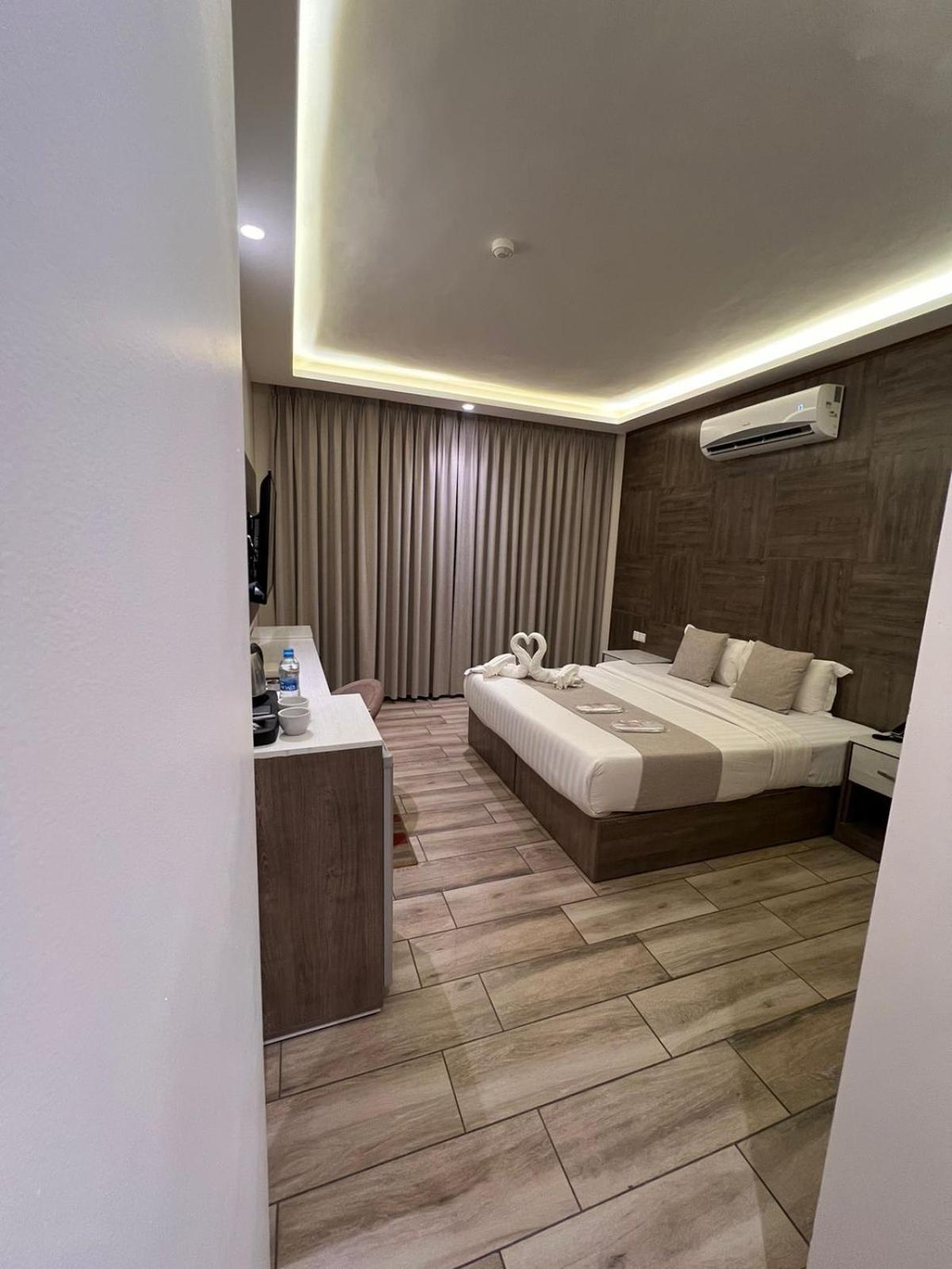 Sky Hotel อคาบา ภายนอก รูปภาพ